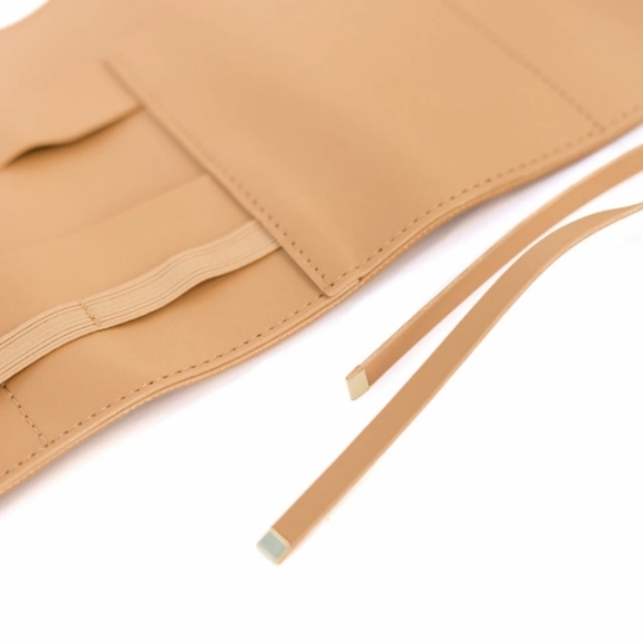 Glass Ladder electronic organizer from Alltrue Causebox - Picture 6 of 8